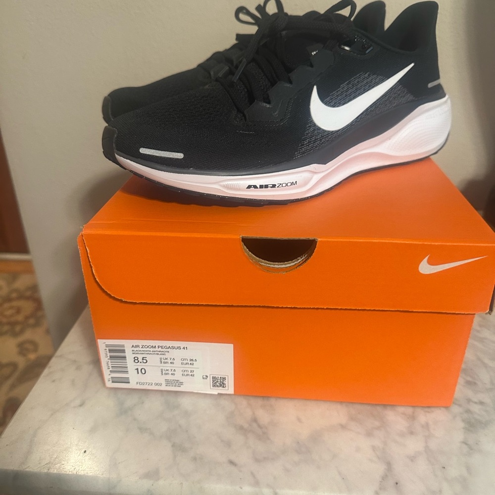 Nike Air Zoom Pegasus Black White Athletic Shoes